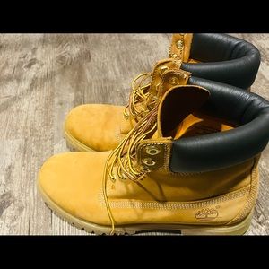 Timberland boots. Excellent condition. 9.5 Medium